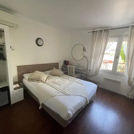 Ulysse Centre Hotel 3*