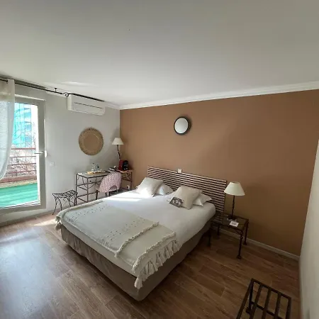 Ulysse Centre Hotel 3*