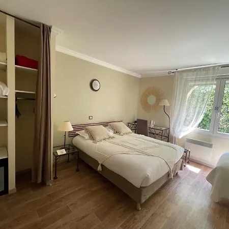 Ulysse Centre Hotel 3*