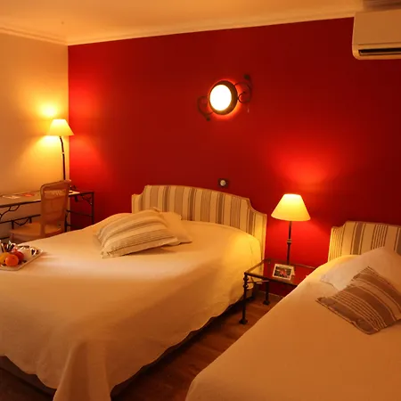 Ulysse Centre فندق 3*