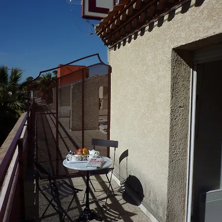 酒店 尤丽斯蒙特比尔中心酒店 3*