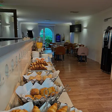 Ulysse Centre فندق