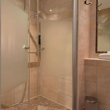 Ulysse Centre Ξενοδοχείο 3*