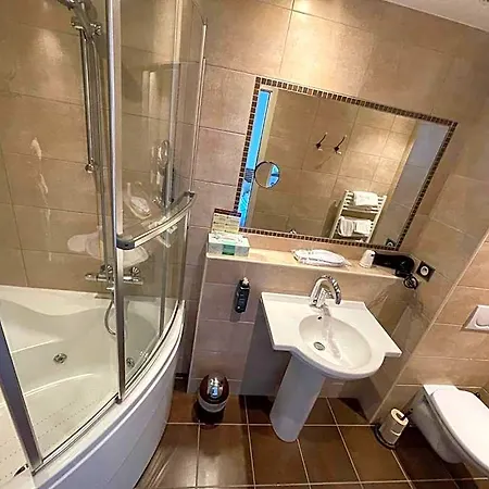 Ulysse Centre Hotel 3*