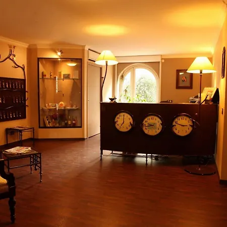 Ulysse Centre Hotel 3*