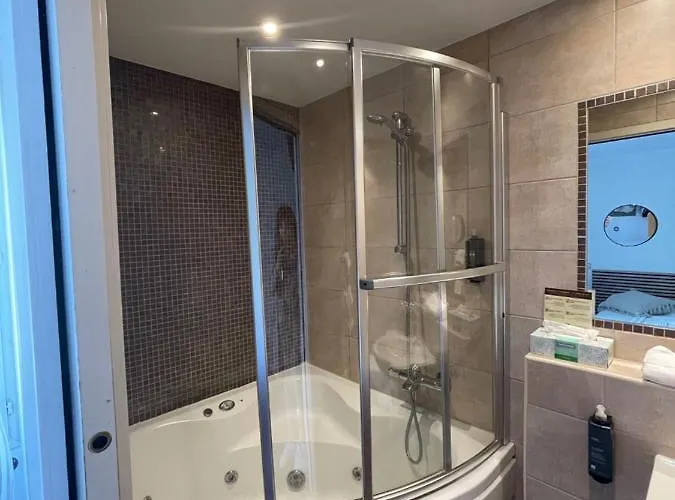 酒店 尤丽斯蒙特比尔中心酒店 3*