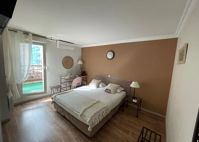 Ulysse Centre Hotel 3*