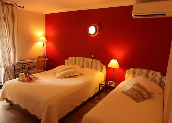 Ulysse Centre Hotel 3*